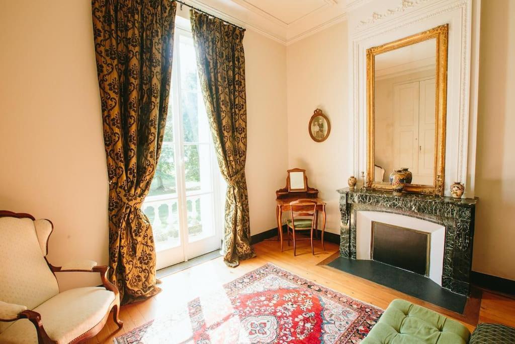Chateau Couffins Asques Εξωτερικό φωτογραφία